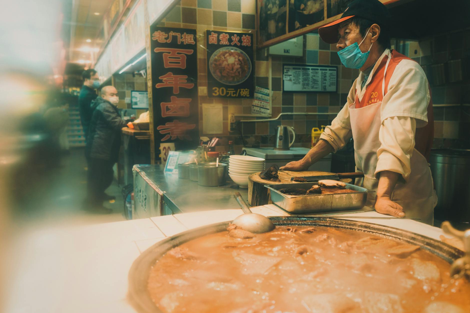 Shanghai food guide — hotpot communal dining experience at a Shanghai restaurant