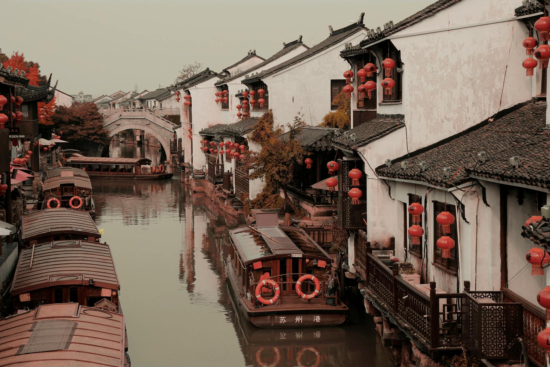 5 day Shanghai itinerary Suzhou canal with red lanterns