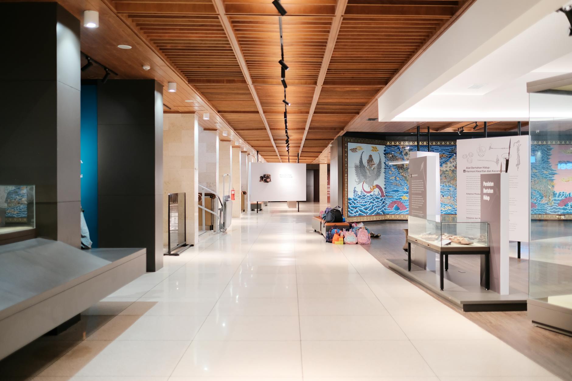 free attractions shanghai museum