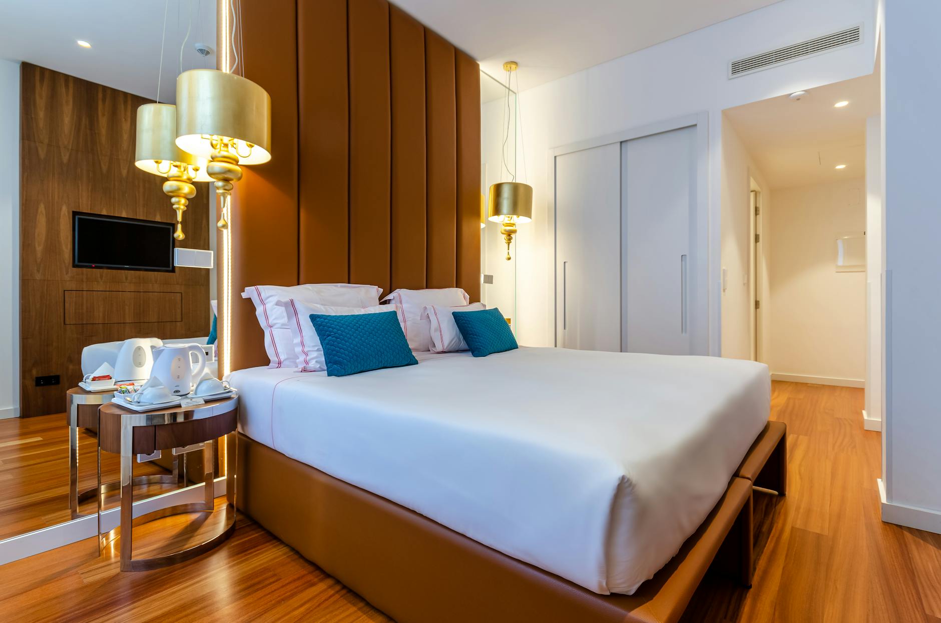 Hotels near the Bund Shanghai modern hotel room with city views and contemporary design