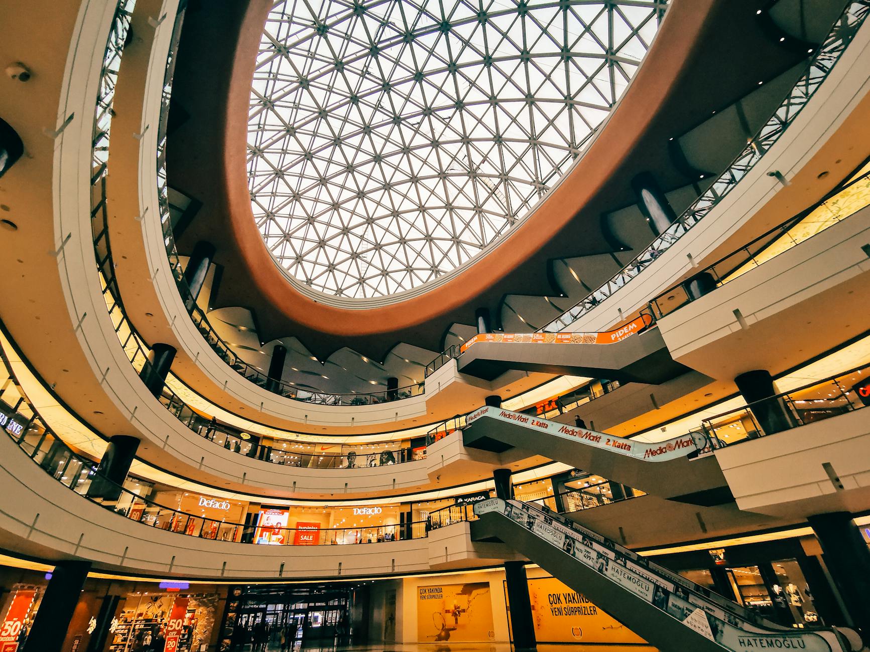 luxury shopping shanghai IFC mall