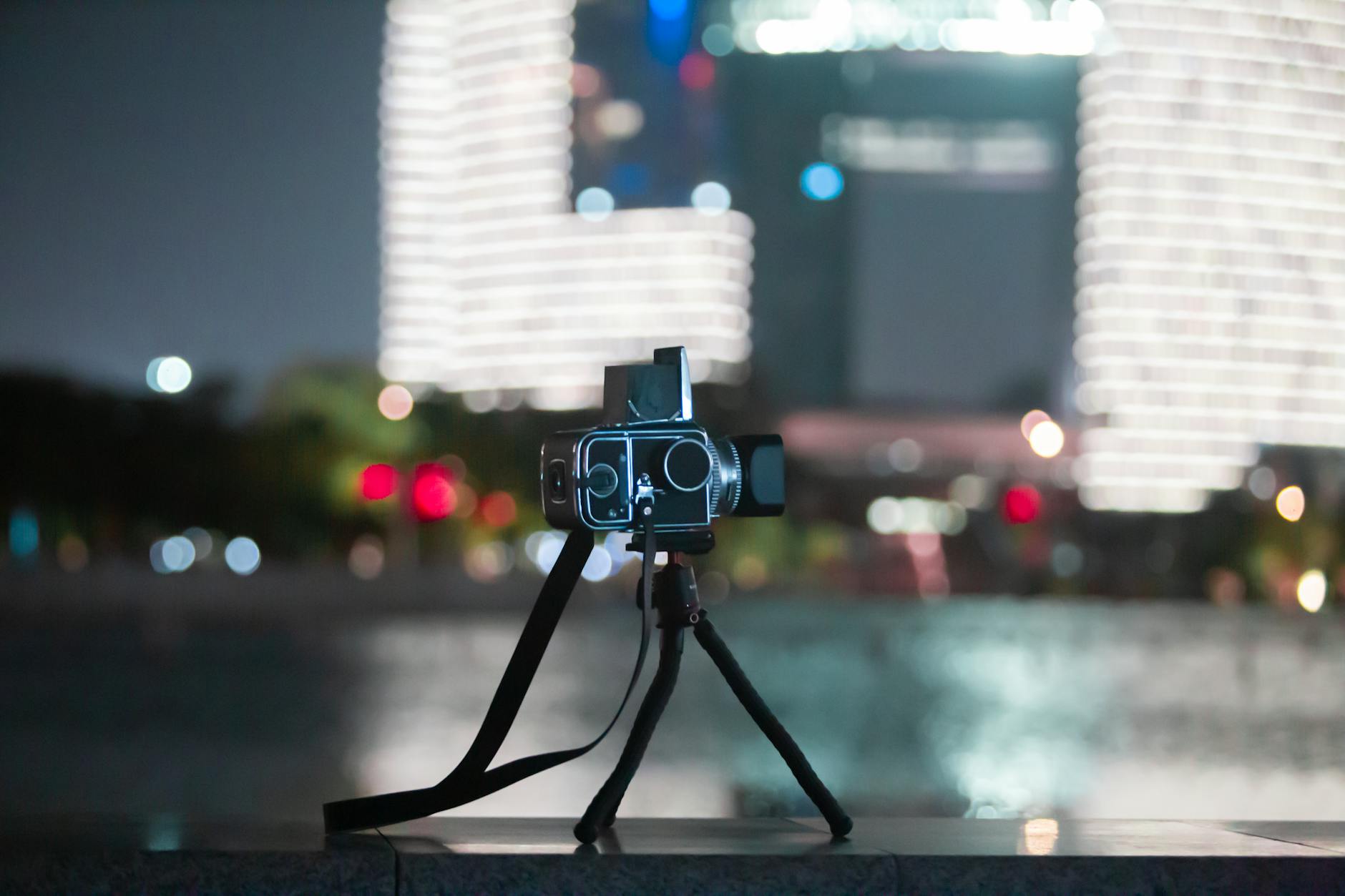 photography shanghai bund tripod