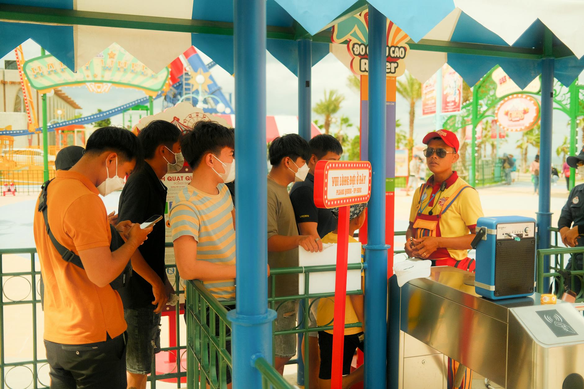 shanghai disneyland tips fastpass premier access