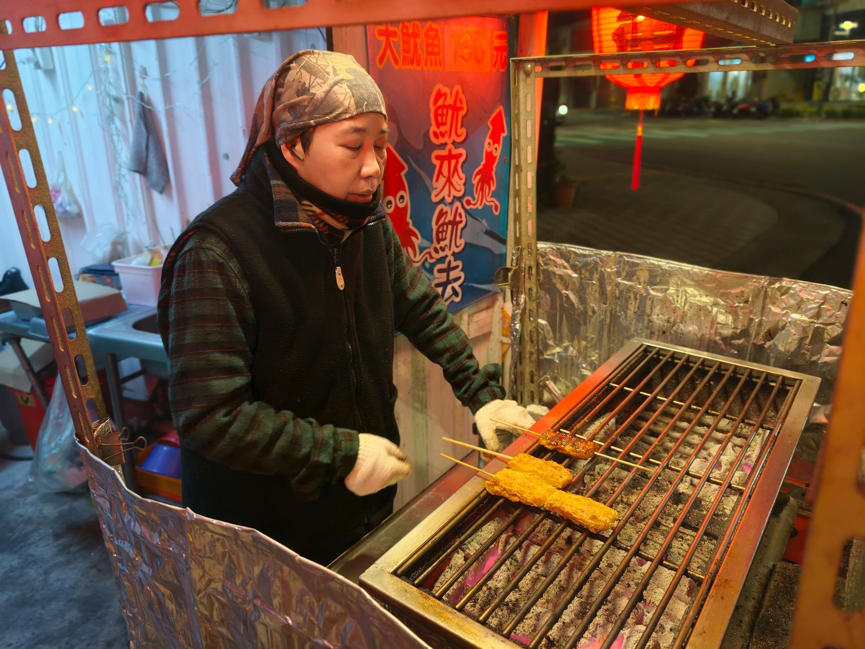 shanghai night market food stalls