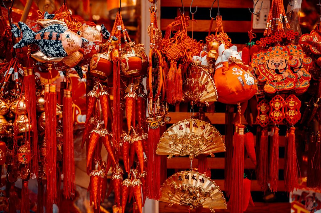 shanghai souvenirs guide chinese