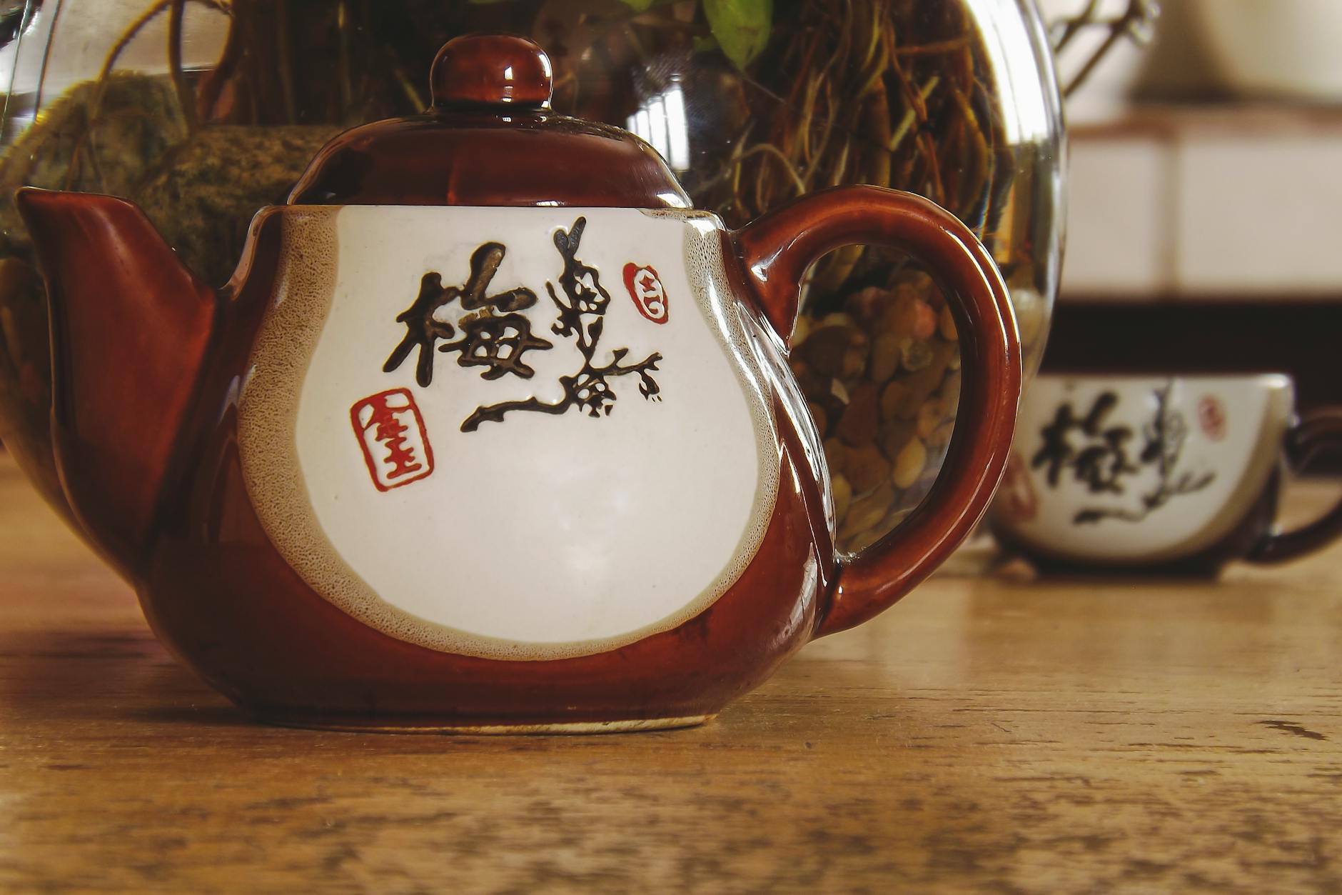 Shanghai souvenirs Yixing teapot and Chinese tea set on a wooden tray
