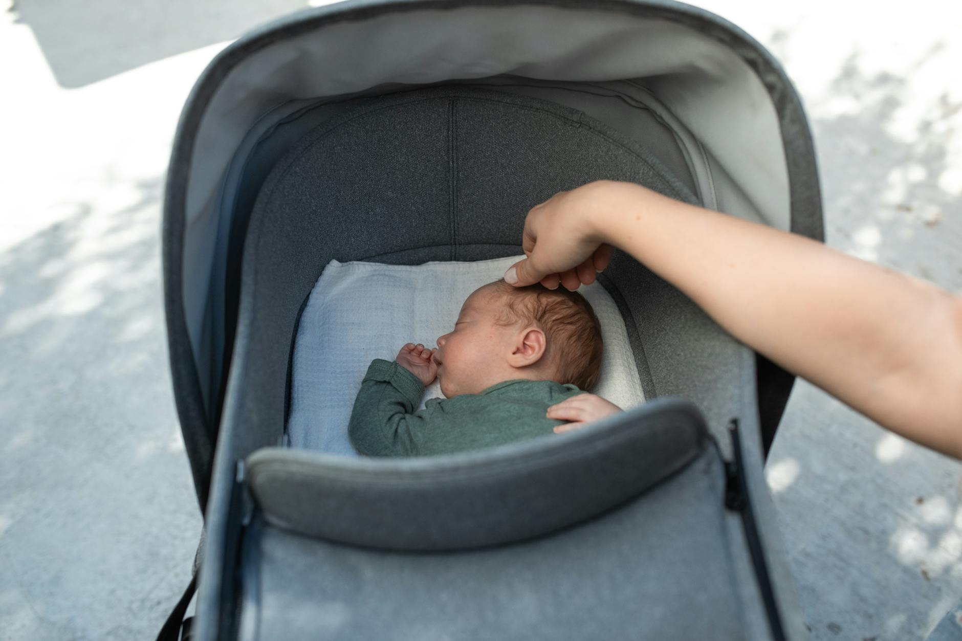 shanghai toddlers nap pram