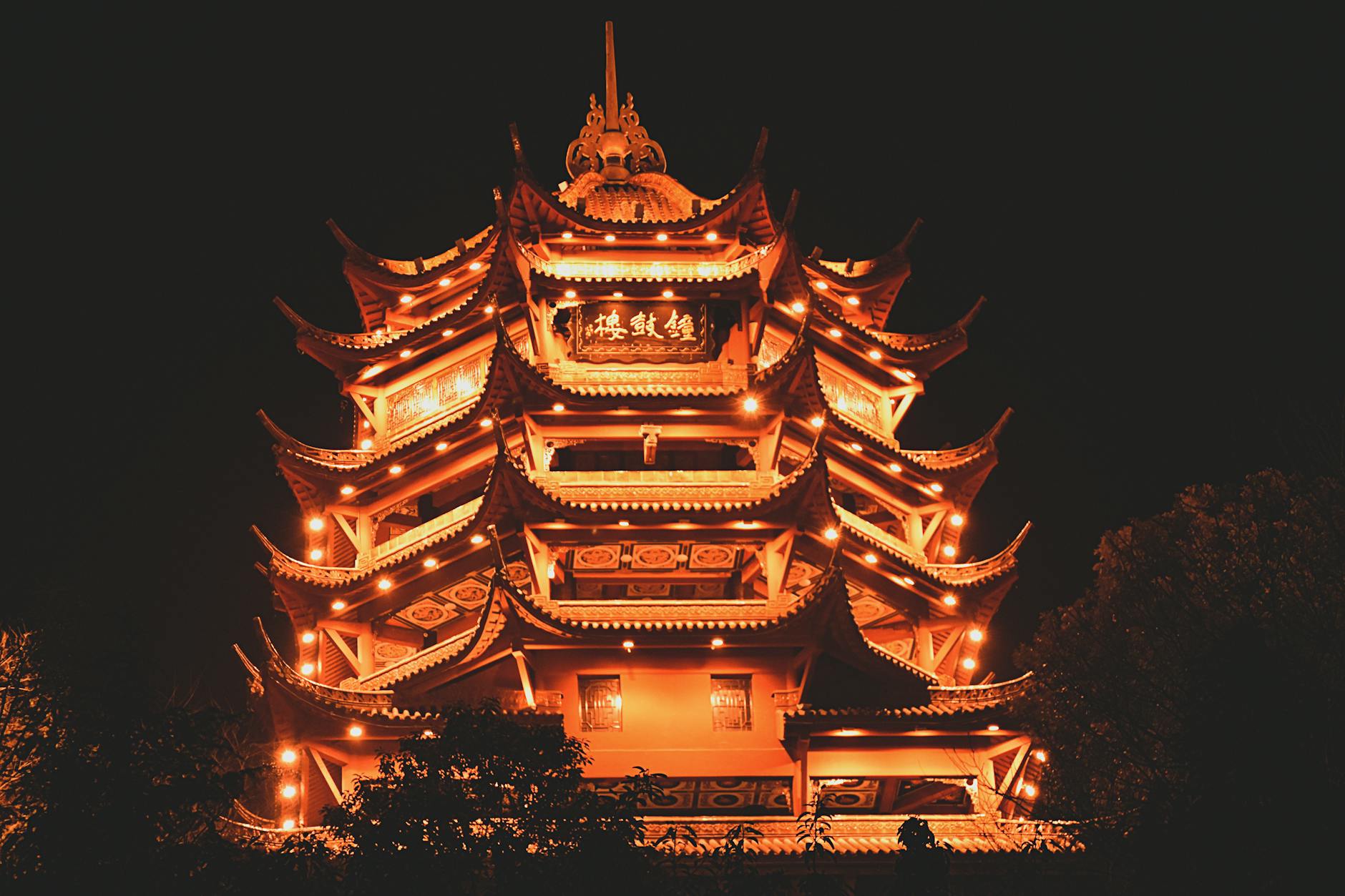 temples in shanghai longhua pagoda