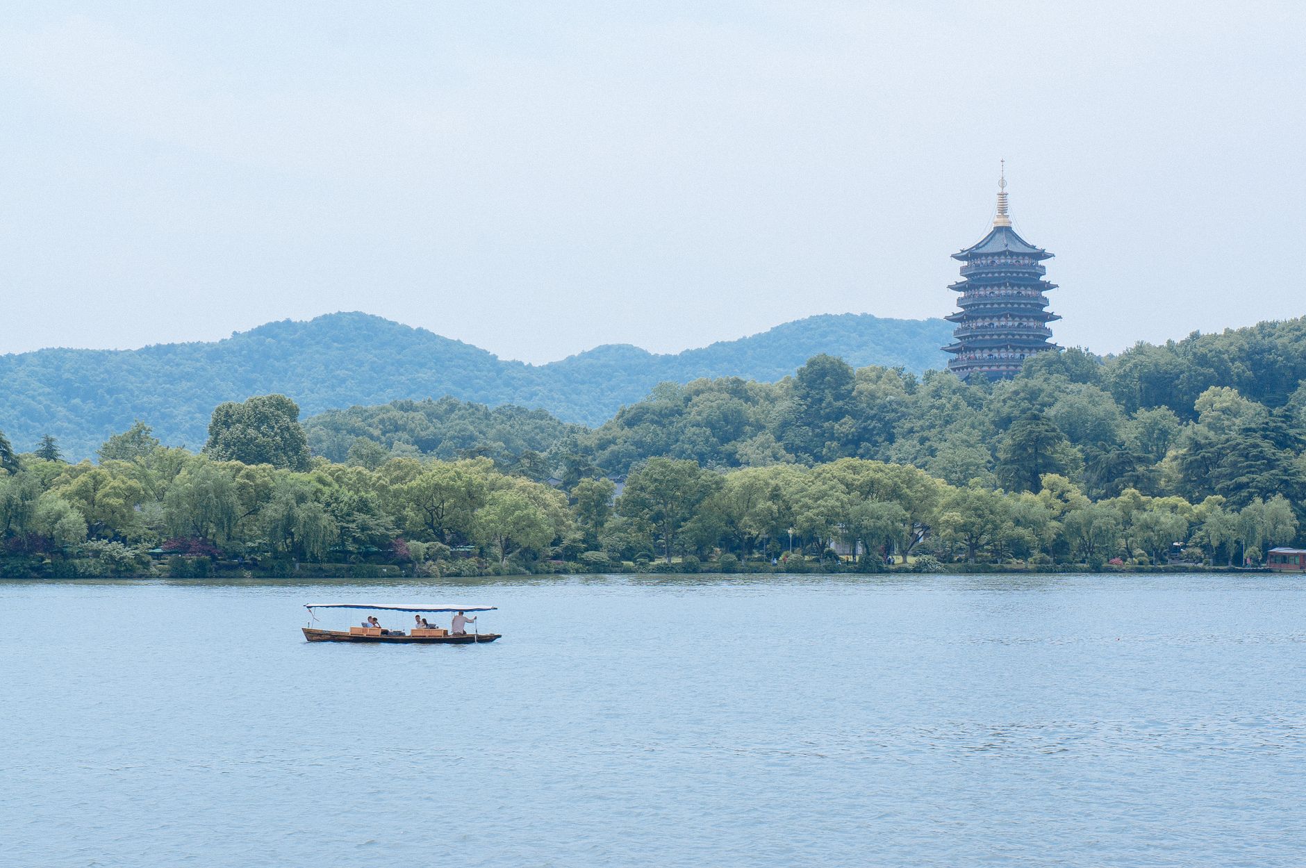 West Lake and Leifeng Pagoda in Hangzhou day trip from Shanghai